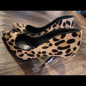 Steve Madden Calf Hair Leopard Print Pumps